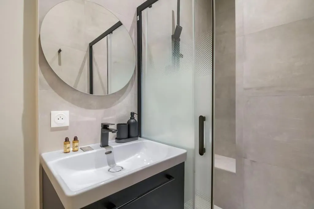 פריז B.Appart 6Pers#2Bedrooms#Victorhugo#Arcdetriomphe דירה