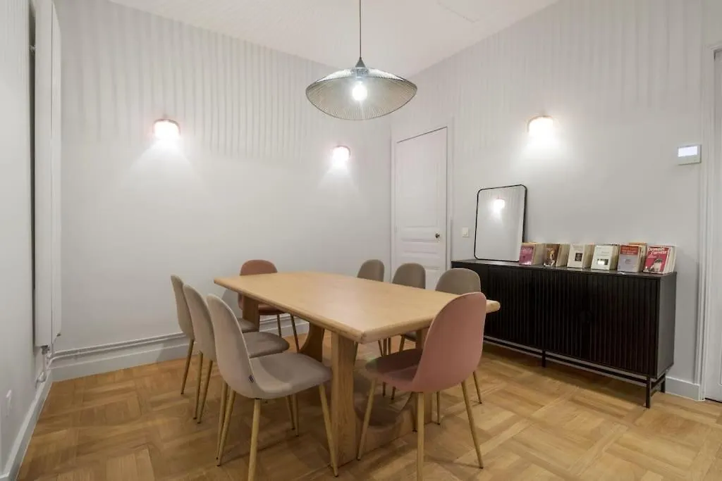 B.Appart 6Pers#2Bedrooms#Victorhugo#Arcdetriomphe Paris Apartment