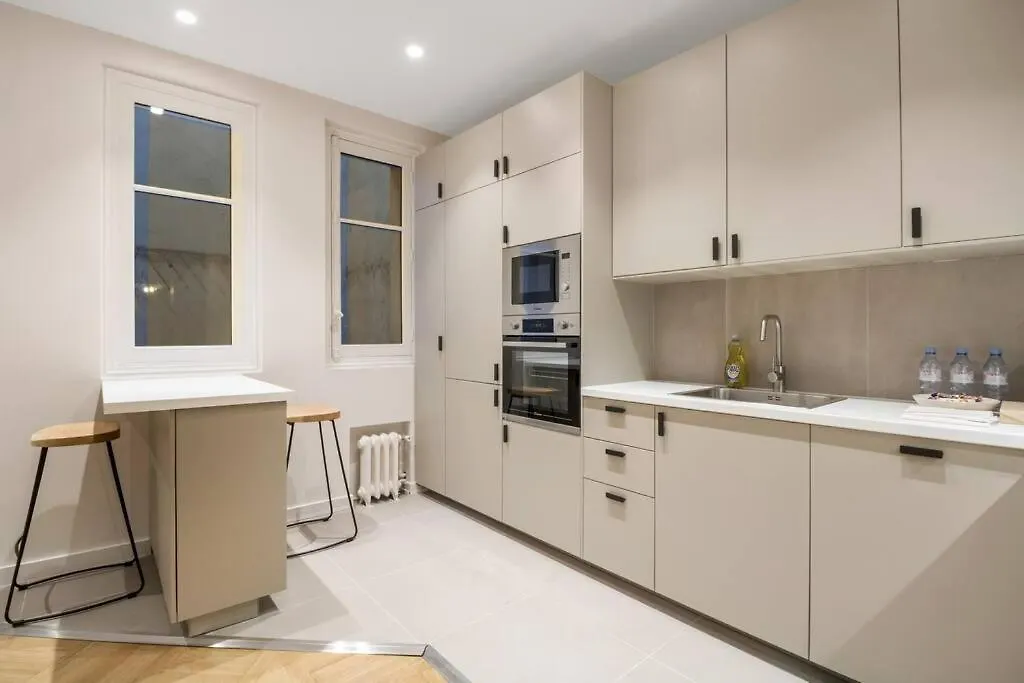 B.Appart 6Pers#2Bedrooms#Victorhugo#Arcdetriomphe Paris 0*,  France